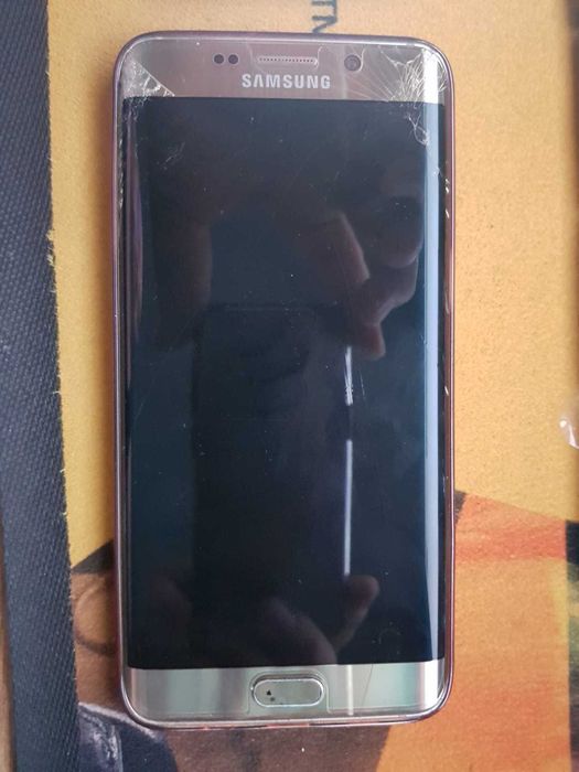 Samsung s7 edge gold