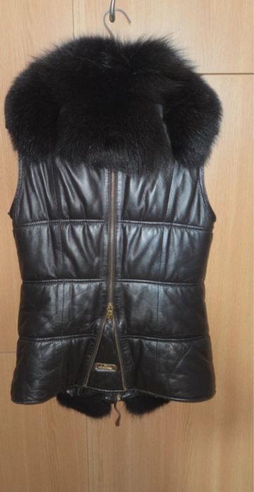 Geaca de piele cu blana