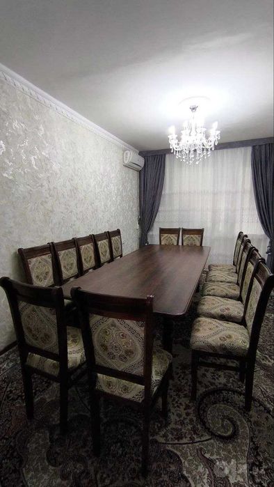 270×120 sm katta stol + 14 ta stul sotiladi