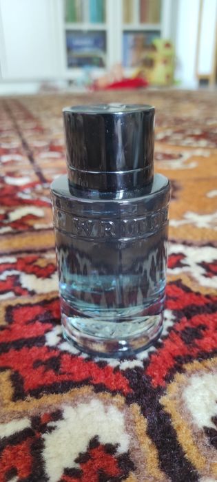 Parfum Writer CYRUS nou