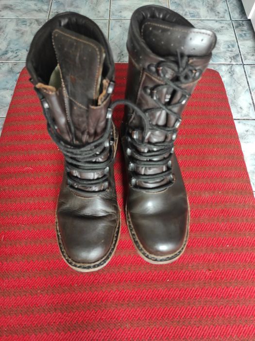 Bocanci din piele 100% naturală, cu talpa cusută. Nr.41