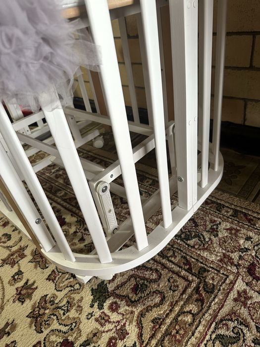 Манеж с матрасом и подушками