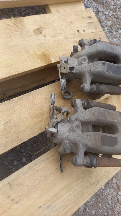 Задни апарати Пежо 407