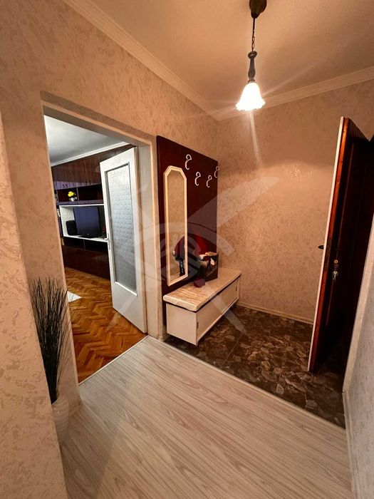 Дава се под наем Двустаен апартамент в Пловдив, Център - 67 кв.м за 498.27 € - Снимка #4