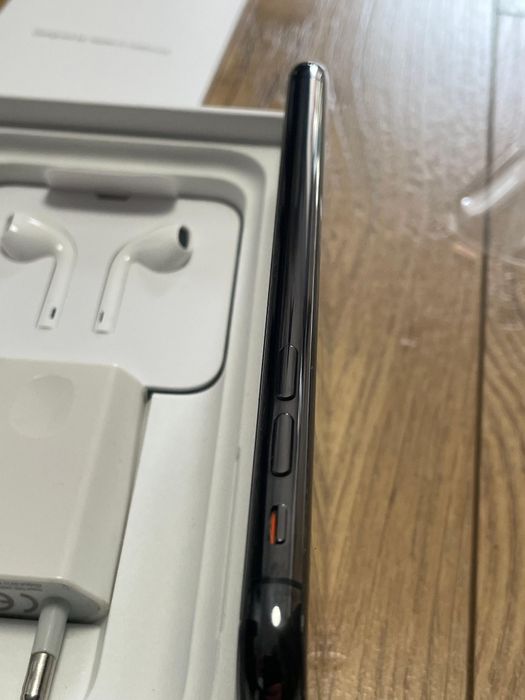 iPhone X 256 GB  + Apple Watch Series 4