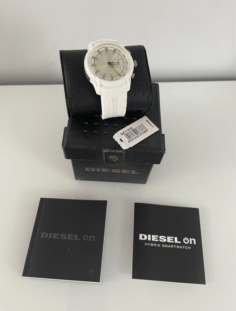 Diesel Hybrid Smart Watch DZT1015