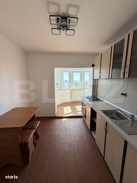 Apartament 3 camere, 90 mp, zona Micro 21