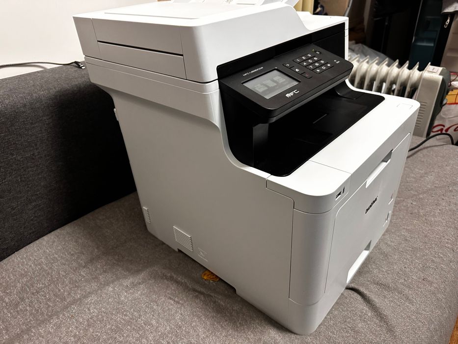 Vând Imprimantă Multifuncțională Laser Color Brother MFC-L8690CDW - CA NOUĂ