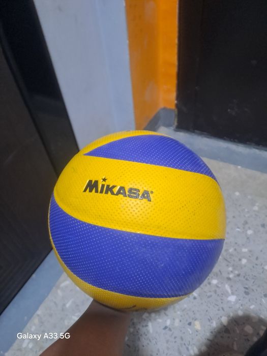 Волиболный мяч без гаранти!