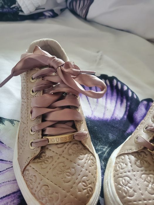Кецове на Guess за момиче