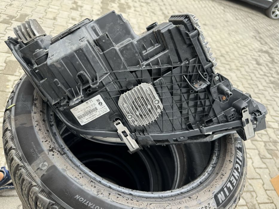 Ляв ОБОРУДВАН фар за BMW 5 G30 G31 Adaptive led Перфектен