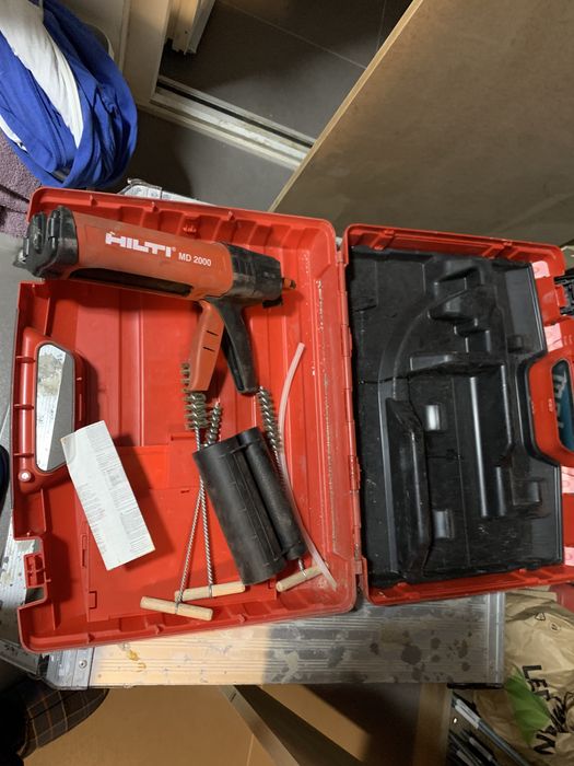 Pistol manual Hilti