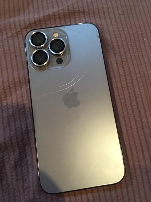 Продам айфон 13 про