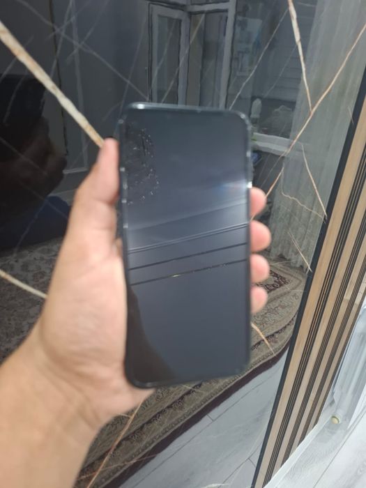 Продается телефон Iphone 13. 128gb.