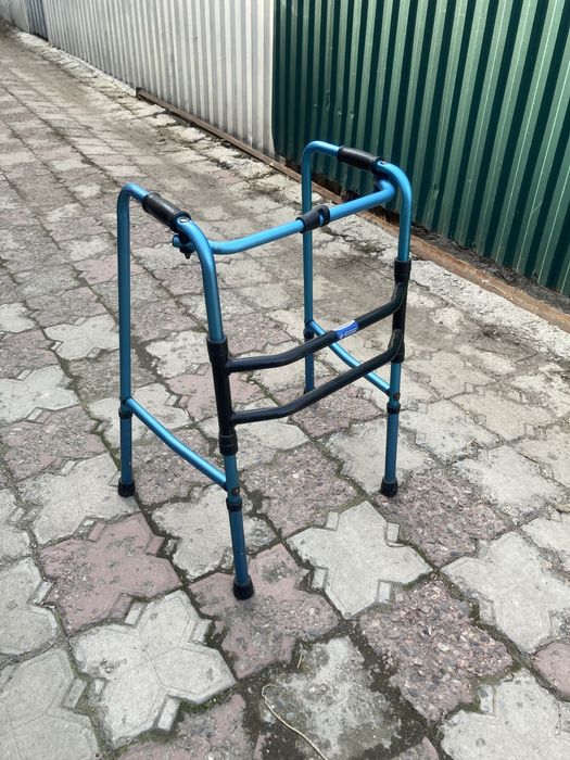 Ходунки взрослые