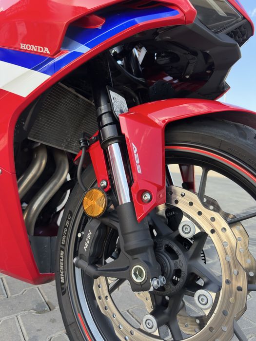 Honda CBR500R 2024