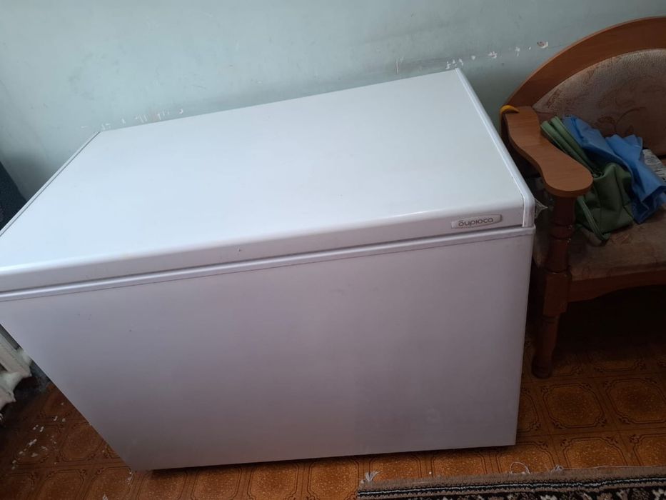 Продам робочи морозильник в хорошом состоянии