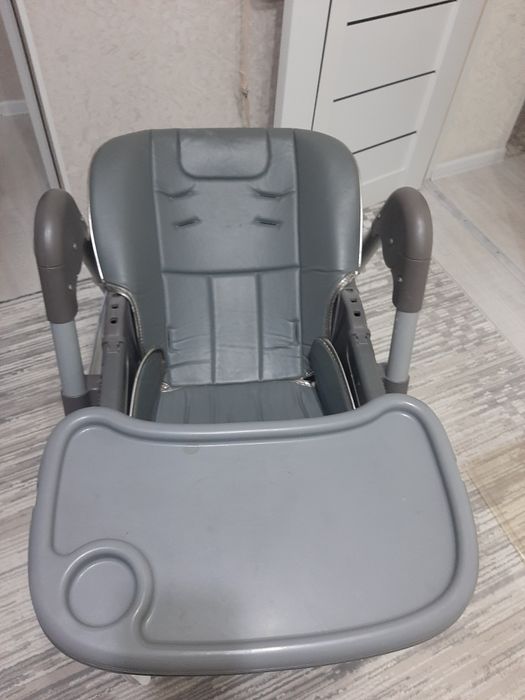 Продам б/у детский стульчик