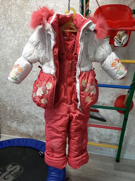 Костюм зимний на девочку