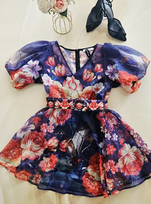 Рокля от феерична материята