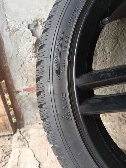 Зимни гуми 225/40/18