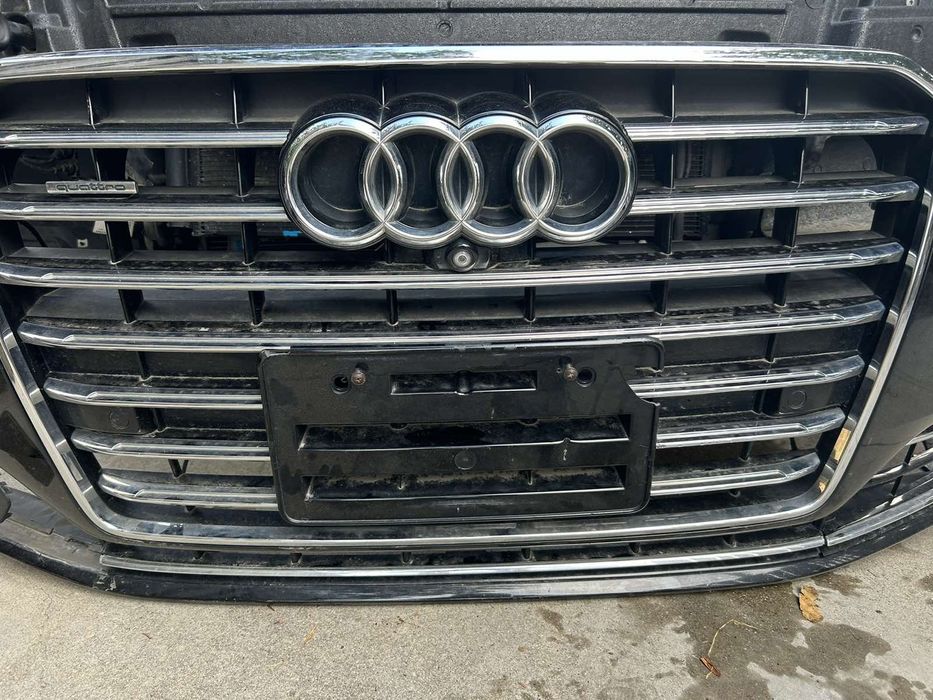 Ауди А8 Д4 на части