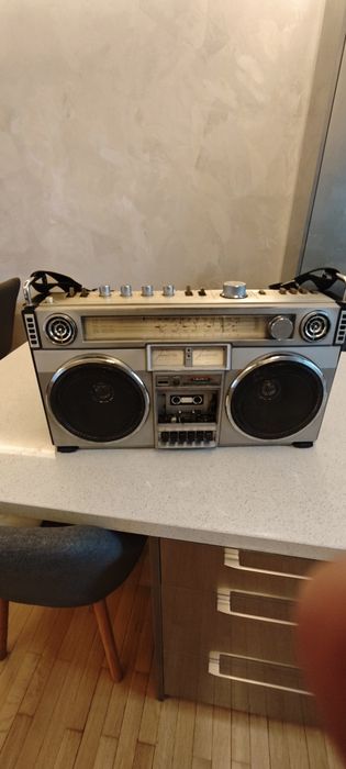Bloom box  Crown csc-850