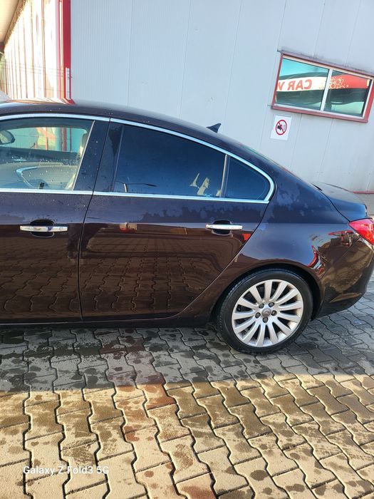 Opel insignia 2l disel