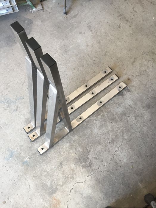 Стойки за климатици и термо помпи