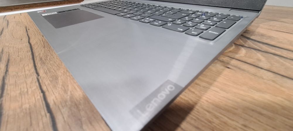 Лаптоп Lenovo IdeaPad S145-15AST 81N3 Metal Inox