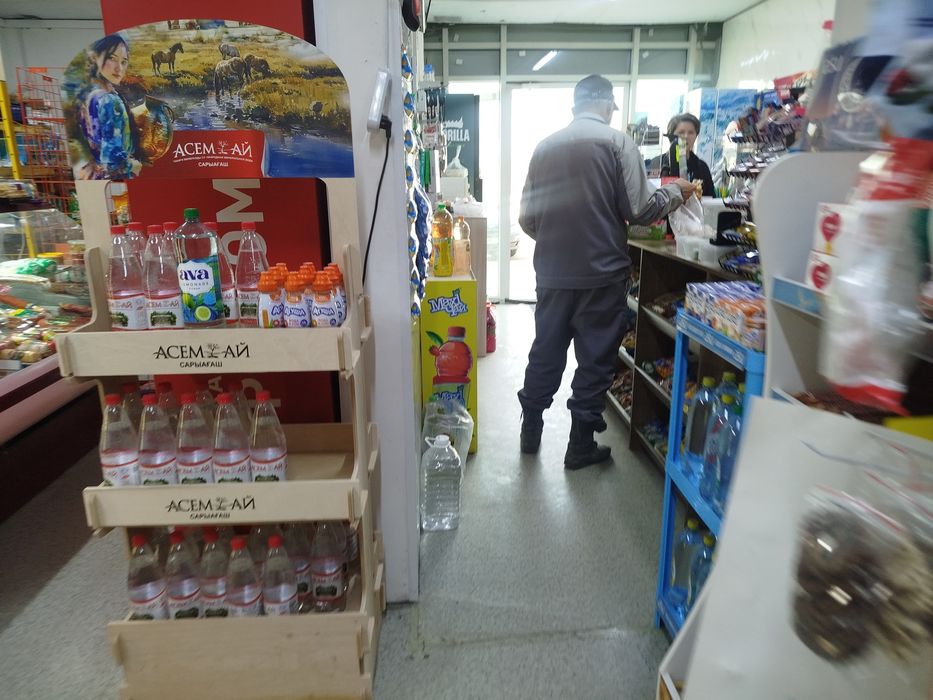 Продаеться продуктовый магазин