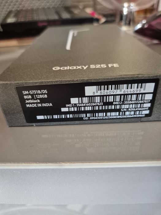 Samsung S 25 FE Sigilat