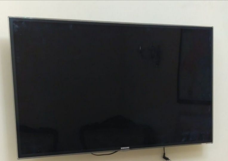 Продам телевизор Samsung не рабочий