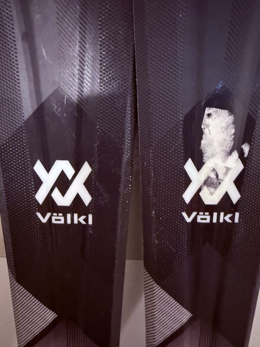 Schiuri Völkl Flair 73 Black 153 cm + legături Marker – NOI