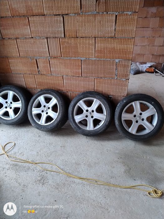 Vand jenti Peugeot si Mecedes