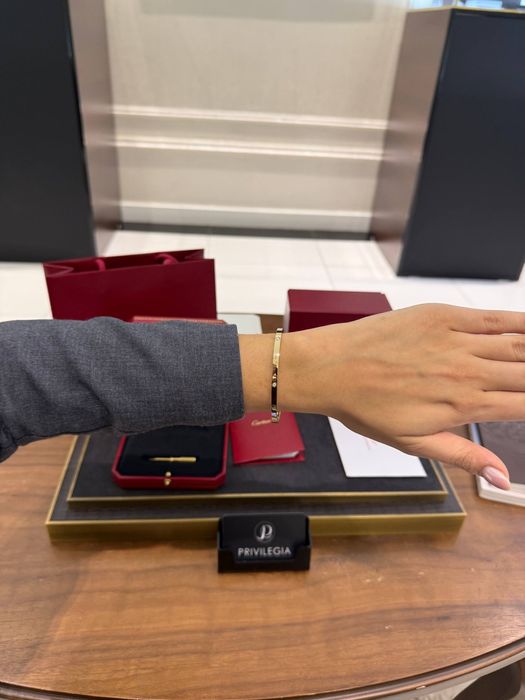 Браслет Cartier Love small model 6 diamonds