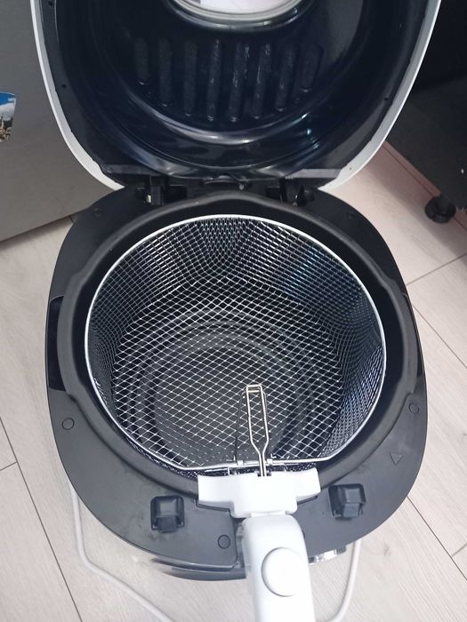 Friteuza Tefal Mega FR480015, XXL, 2100 W, 3.3L, temperatura ajustabila 150-190°C, filtru mirosuri neplacute, alb/gri