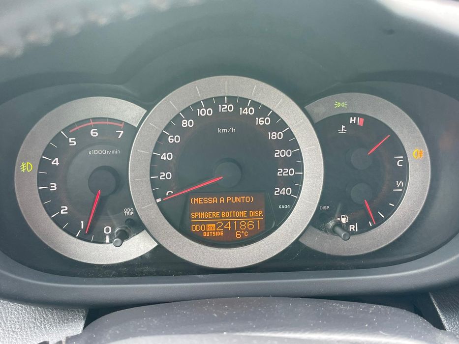 Toyota RAV4 2006 - SUV 4x4 - 2.2 Diesel