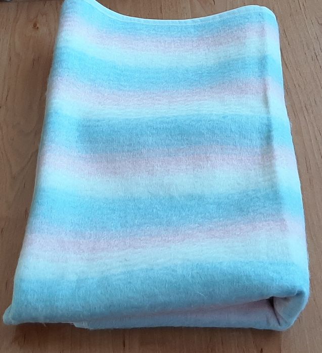 пелена  за преходните сезони,, одеалце,халатче