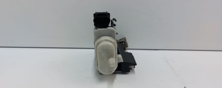 Broasca usa stanga fata 8d1837015e Audi A4 B5