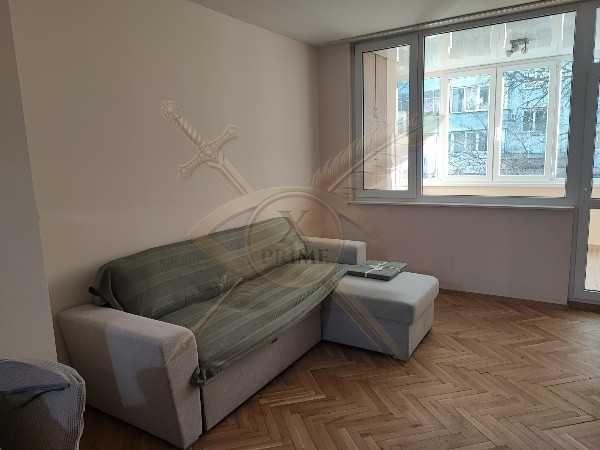 Тристаен апартамент в Колхозен Пазар! 21697162