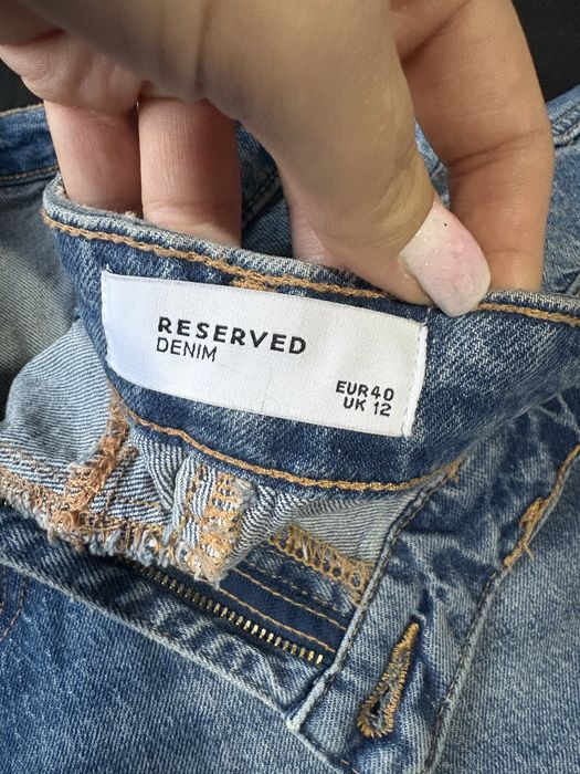 Чисто нови дънки на “RESERVED”, 40 номер