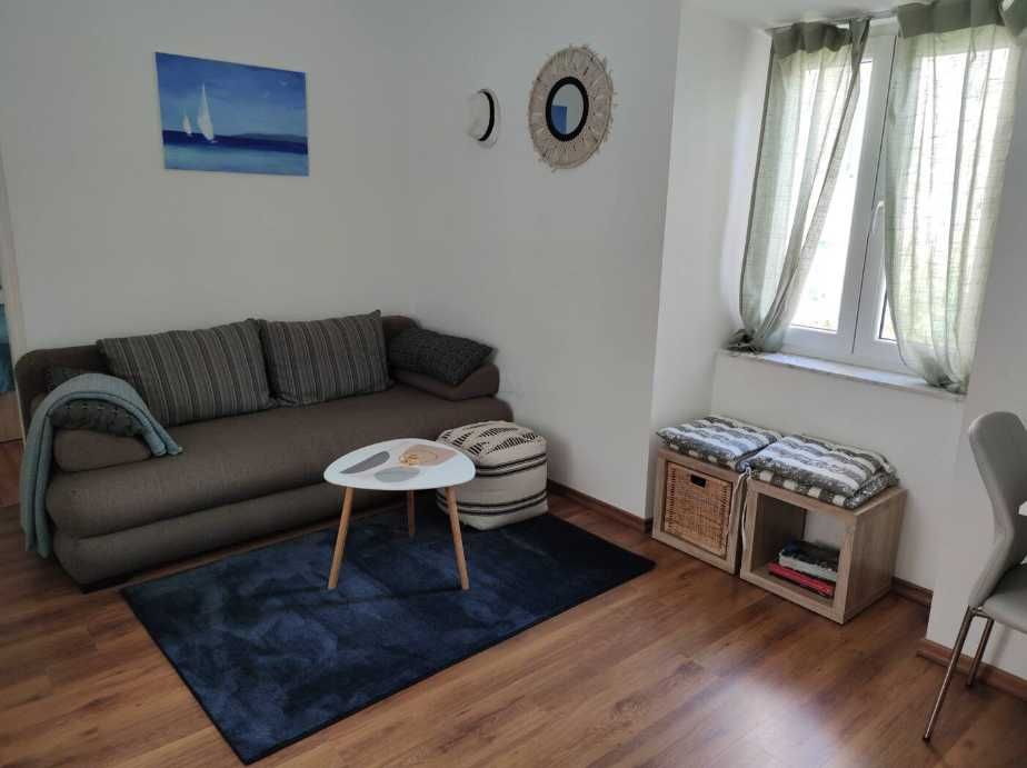 Дава се под наем Двустаен апартамент в Пловдив, Западен - 62 кв.м за 229.5 € - Снимка #1