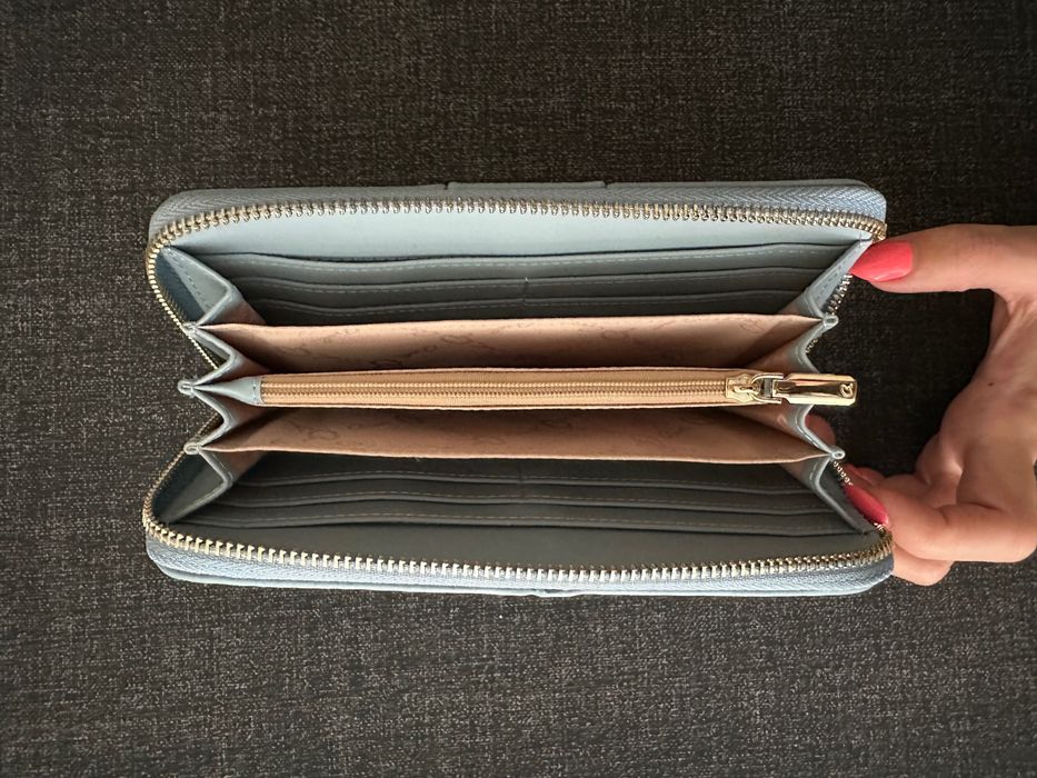 Дамски портфейл Axel