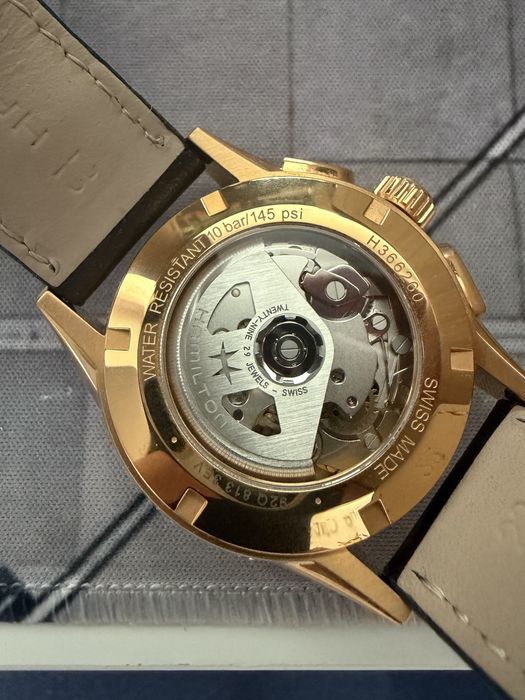 Часовник Hamilton Jazzmaster Performer Auto Chrono