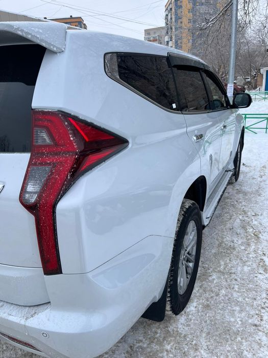 Mitsubishi pajero sport