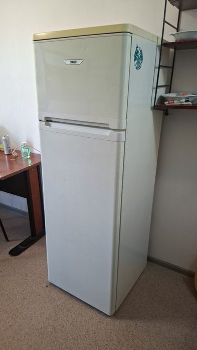 Frigider zanussi