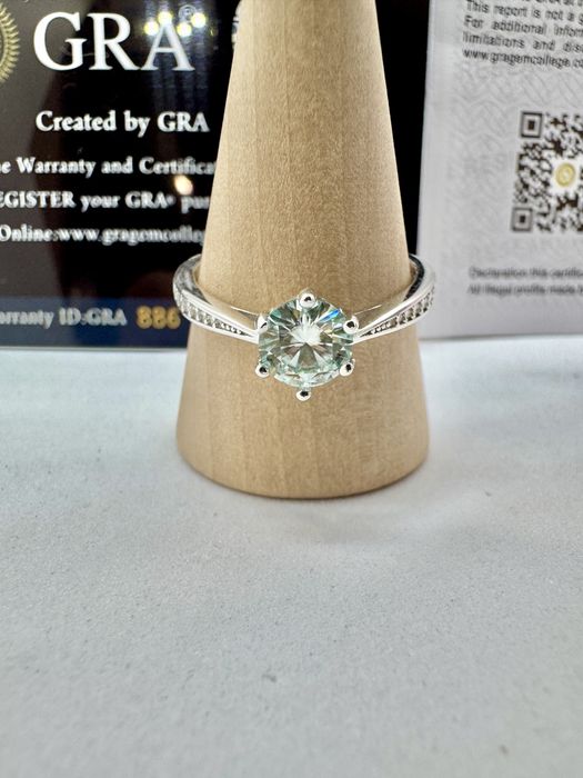 Сребърен пръстен с мойсанит (Диамант) 1 карат