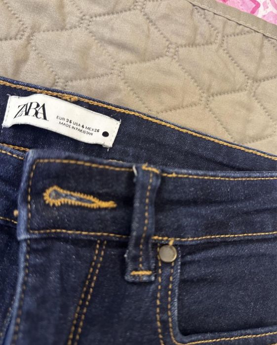 Джинсы Zara темно синие