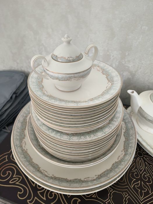 Продам сервиз новый